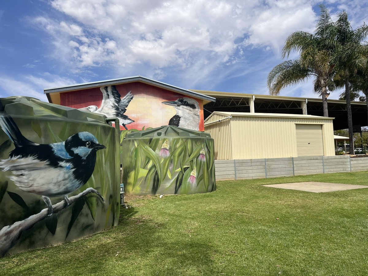 KristenSkinne16's tweet photo. Fabulous week supporting 3 regional school Principals to engage with their community and grow enrolments in picturesque country SA. 1,880km road trip. https://t.co/5c242Zhkvx https://t.co/aa3cP9QpEA