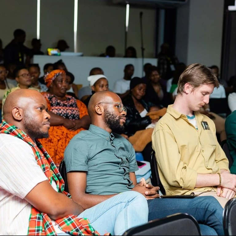 Mthobisi_pm's tweet photo. It is important that you say to yourself what you may want to say to someone before you communicate with them. Do consider how it will sound, how will they feel &amp; respond.

Be not someone who only focuses on what you want to say to someone, also be mindful of how you say it. https://t.co/ZpYvvZIy2i