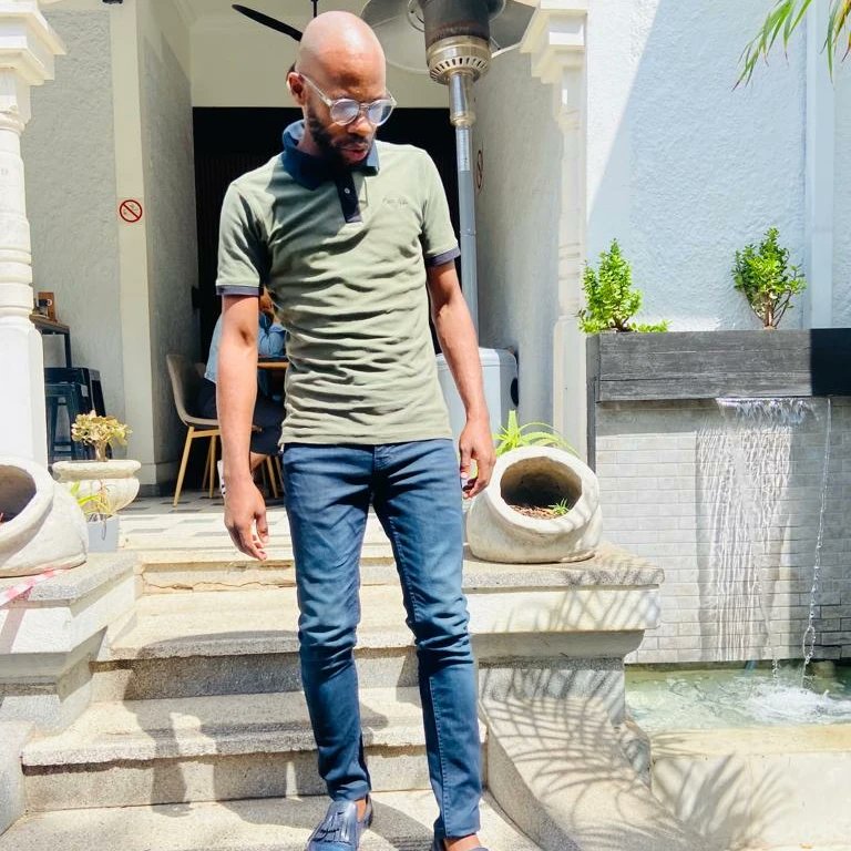 Mthobisi_pm's tweet photo. It is important that you say to yourself what you may want to say to someone before you communicate with them. Do consider how it will sound, how will they feel &amp; respond.

Be not someone who only focuses on what you want to say to someone, also be mindful of how you say it. https://t.co/ZpYvvZIy2i