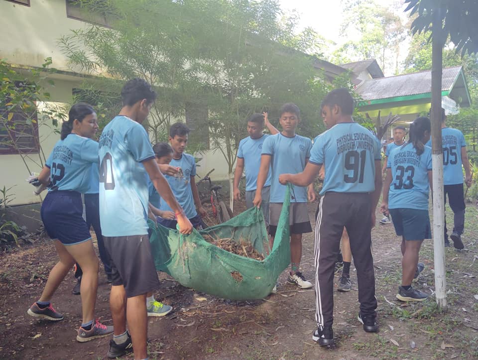 CSPESDU17092009's tweet photo. Swachchata Hi Sewa....
Observation of Gandhi Jayanti
Cleanliness program an initiative of CSPESDU & 46 ASSAM MED COY NCC, DU UNIT. DATE: 02.10.2023
#ercncte #NCTE #dibrugarhuniversity #CMOASSAM #cspesdu #physicaleducation https://t.co/Q4SGlPRz5c