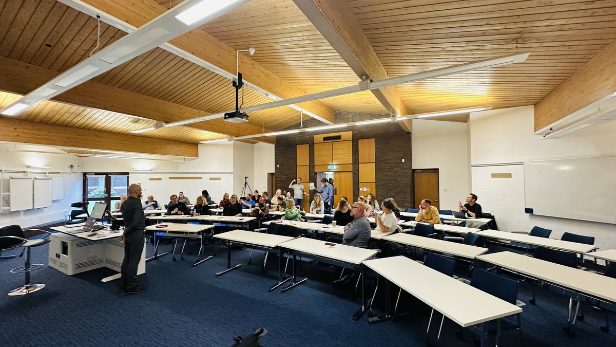 EUD_Brussels's tweet image. 🇪🇺 EUD President Sofia Isari had a fruitful meeting at the @enslt_eu General Assembly in Edinburgh, Scotland 🏴󠁧󠁢󠁳󠁣󠁴󠁿 yesterday. She discussed our ongoing cooperation with @enslt_eu, to advance sign language education and inclusion across Europe.🤝📚 #EUD #ENSLT #SignLanguageEducation