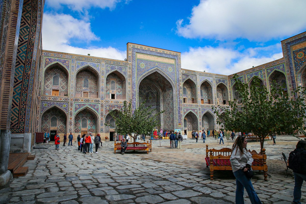 SasCrossCountry's tweet photo. I thought I’d seen it all in Khiva, but Samarkand was just as mindblowing. https://t.co/i3ol0h069W