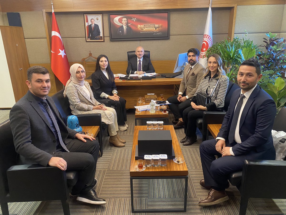 Kamu Mühendisleri olarak Sayın Bakanımız ve Milletvekilimiz Adil Karaismailoğlu ile görüşme gerçekleştirip mali/özlük haklarımız konusunda istişare ettik ve desteklerini talep ettik. Sayın Bakanımıza göstermiş olduğu ilgiden dolayı çok teşekkür ederiz.

<a href="/akaraismailoglu/">Adil Karaismailoğlu</a>