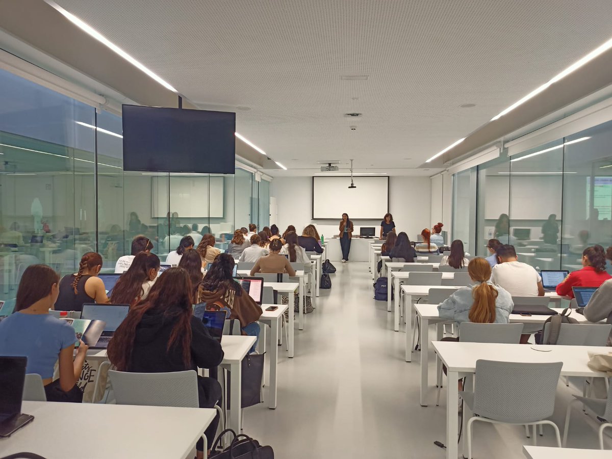 En @Psicologia_UMA dando a conocer el curso de intervención social con población inmigrante desde la perspectiva del voluntariado financiado <a href="/malaga/">Ciudad de Málaga</a> <a href="/MLGparticipa/">Málaga Participa</a>

¡Aún estáis a tiempo de apuntaros!

Para más detalles no dudéis en escribirnos.