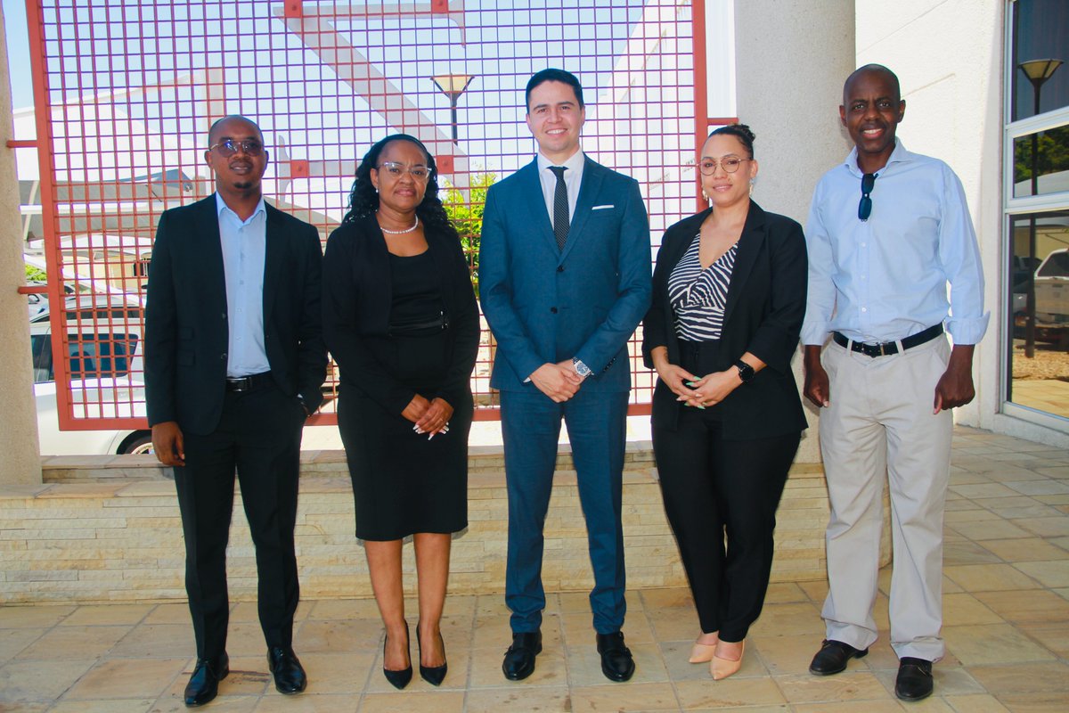 PUBLIC SEMINAR | In preparation for the upcoming Oil Discovery Public Seminar, our Acting ED and marketing team met with the Ambassador of Venezuela and the Communications & Public Relations Specialist from @namcornamibia.

#publicseminar #oildiscovery #publicinstitute #NIPAM