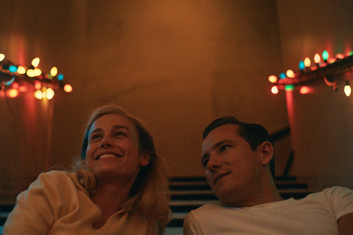 The "Her and Him" episode of #LessonsInChemistry builds you up, breaks you down, and leaves you reeling in recognition that a single episode of TV can be so simultaneously stunning and devastating: trib.al/uaZiliD