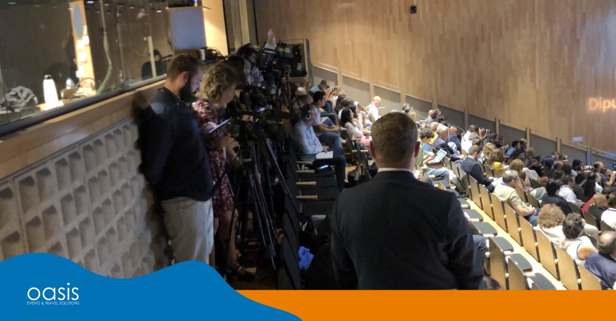 OasisMeetings's tweet photo. El pasado mes de septiembre organizamos el 'International Congress on Neurodegenerative Diseases' 👇🏼

Estos encuentros están organizados por la @FUNREINASOFIA, @Fund_CIEN, @ciberned  y @seneurologia.

Os enseñamos algunas fotos del evento 👀👇🏼 https://t.co/n0F7GACicg