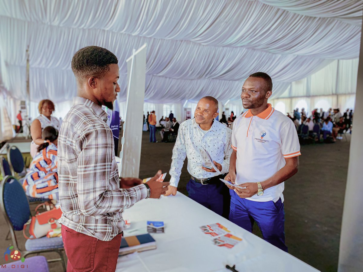 MDIGI01's tweet image. Retour en images 🌅de notre participation 🤗à l’événement d’exposition qui s’est déroulée ce 11 Octobre 2023 à l’hôtel Pullman. 

______
#event #kinshasa #pullmanhôtel #expo #évenement #show #entreprise #societe #collaboration #decouverte #contact #lemondedigitalàvotreporte