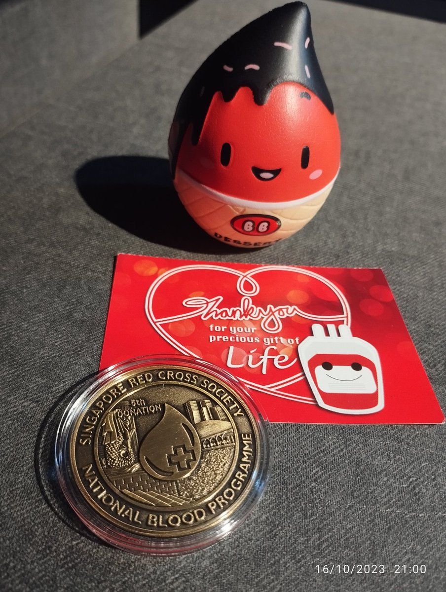 erickhoosg's tweet photo. Will you save lives too? 
My 5th time donating blood &amp; many more to come (as long as I am strong and healthy) 🙏❤️

Thank you @TexasHODLcro for the encouragement in my blood donation journey. 

#donate 
#Blood 
#blood4nft
#blood4brc
#savelives 
#crofam
#cryptocom
#fftb https://t.co/z339CLKi4w