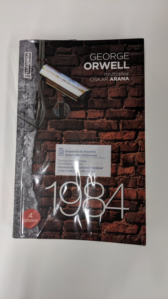 "Haiek gorrotatuz hiltzea, horixe zen askatasuna".

Hitzordua dugu, gaur, Anaia Handiarekin, <a href="/katakrak54/">katakrak liburuak</a> en, 19:00etan. #klasikoak