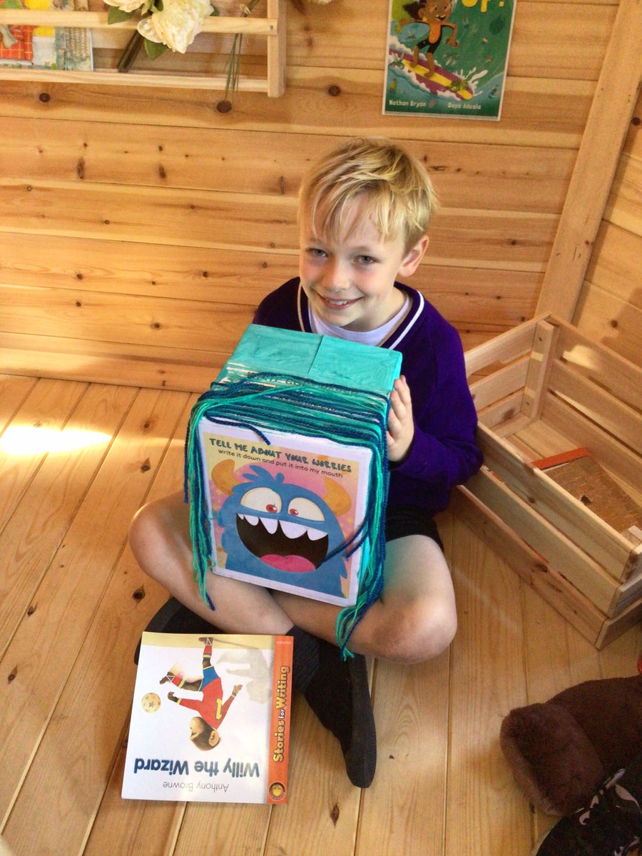 TheTrinityL5's tweet photo. Y5P have been enjoying reading for pleasure in our newly built Ark reading hut. @StJosephCMAT #Trinityreading ๐ https://t.co/UiYpTouMCK