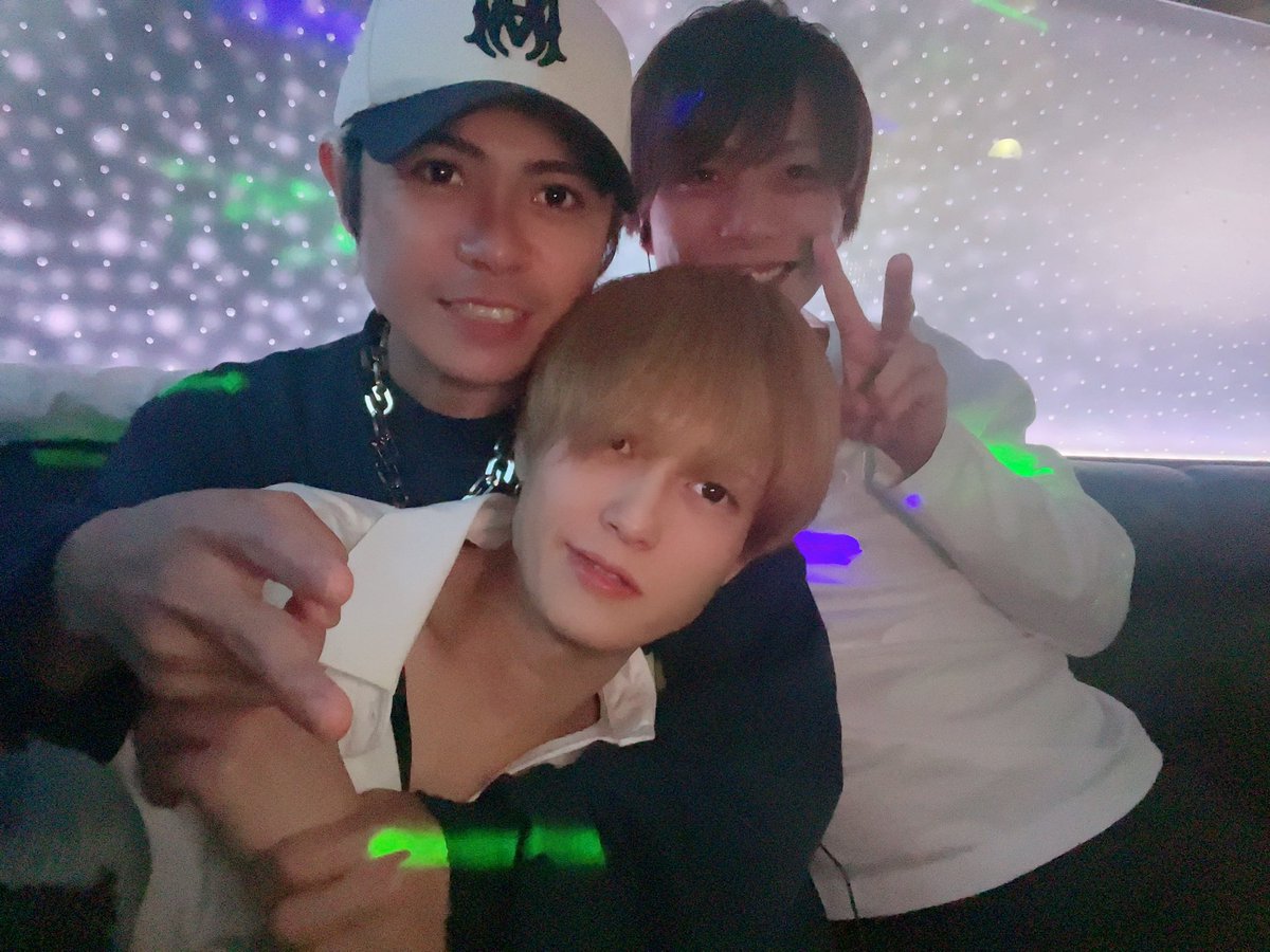 satoukibi_08's tweet photo. 今日も仕事がんばろ！

#ACQUAGROUP 
#エルコレ
#AMSGROUP
#victorygroup
#グループ変わっても仲良し https://t.co/XYaPkeiBYx