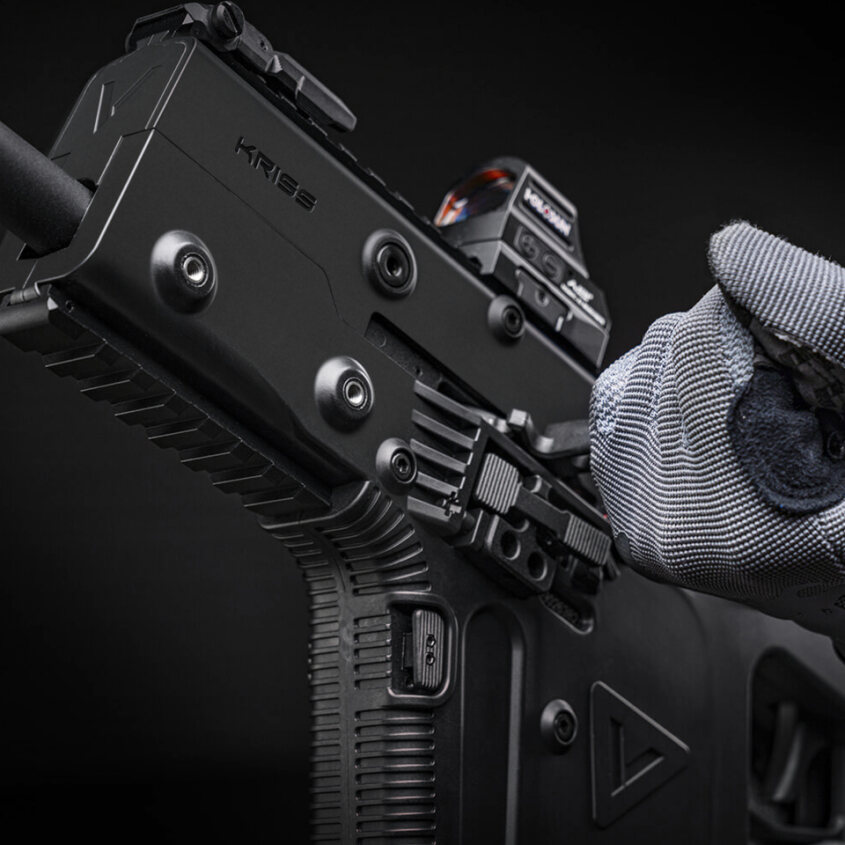 laylax_official's tweet photo. 銃器メーカーKRISS社が展開するエアソフトブランド #KRYTAC から、待望の「KRISS VECTOR ガスブローバックモデル」がリリースされます。
それに伴い日本の各種規制に対応した同モデル(JASG認定)を2024年1月に発売いたします。
今後の続報をお待ちください。

※LayLaxはKRYTACの日本正規代理店です。 https://t.co/x4CNgLyvaW