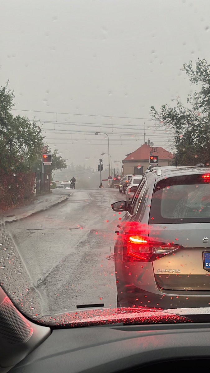 feros_dohnalu's tweet photo. Hazejte nápady, co všechno můžete dělat na slavném Řevnickém prejezdu :) https://t.co/SSnrVscbA2