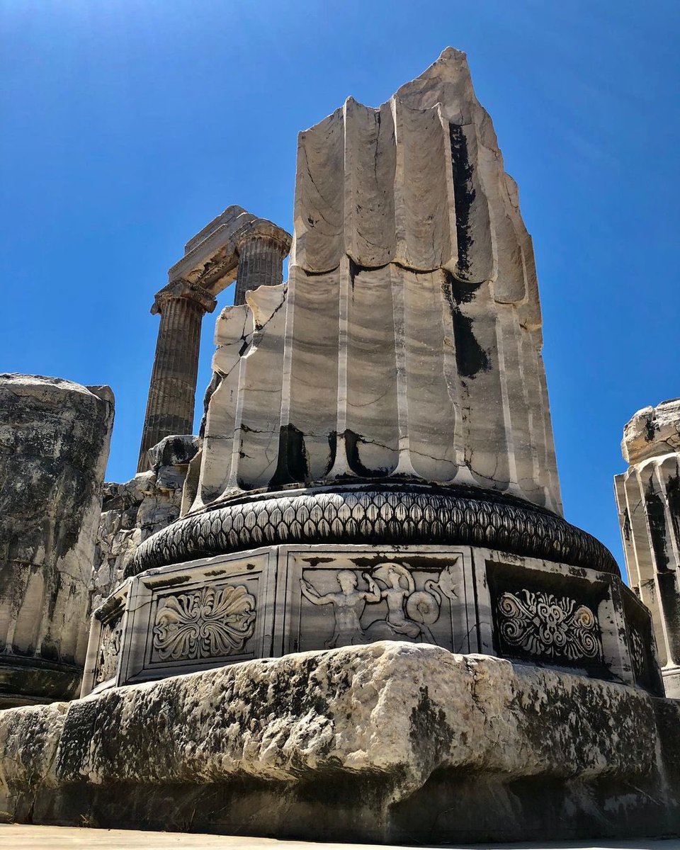 iktm09's tweet photo. #Didyma #TempleofApollo, in Ionic order, is one of the earliest buildings in Anatolian architecture where decorated pedestals were used.
You’ll admire details on pedestals, which are among the most qualified representatives of #RomanWorld in terms of quality workmanship.
+++ https://t.co/54Y3oKlgDk