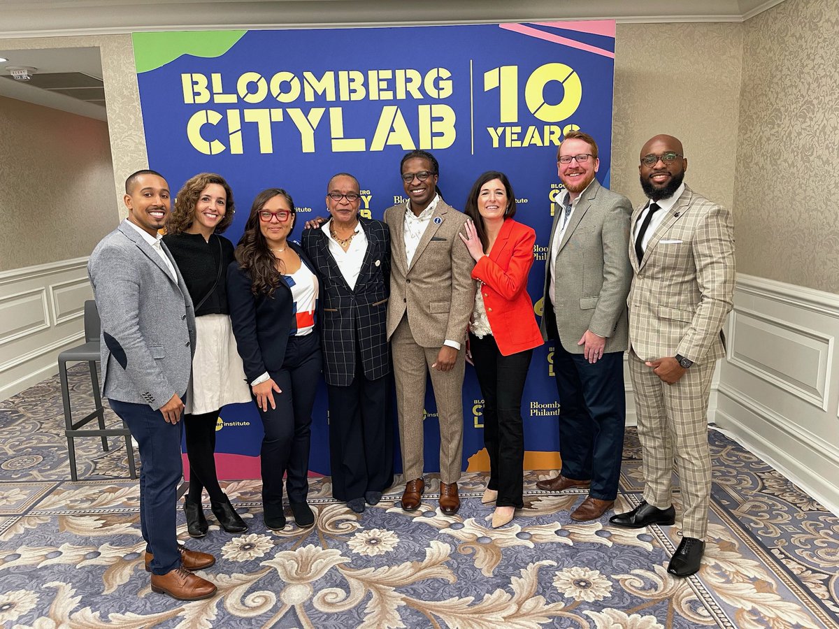 AmandaDaflos's tweet image. #CityLab day 2 was grounding and inspiring. With a wide range of topics featured - housing, affordability, joyful design, trust - happy to be w the worlds most thoughtful &amp;amp; thought provoking people &amp;amp; lucky to connect w new friends &amp;amp; old friends. @BloombergDotOrg  @AspenInstitute
