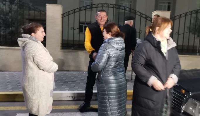 CaliberEnglish's tweet photo. 🇦🇿Former IDPs are returning to restored #Lachin city in accordance with #Azerbaijani #President Ilham #Aliyev’s instructions.
Another group of #citizens was sent to Lachin from the #Gobu Park 3 residential complex in the #Garadagh district of #Baku on Oct 20. At this stage, 23 more families, namely, 83 people are moving to Lachin, #Caliber.Az reports.
The displaced families will move into the houses they once lived in, which were restored after the end of the #occupation. Thus, 295 families, namely, 1,135 #people will permanently live in #Lachin.
#Caliber #Karabakh #KarabakhisAzerbaijan