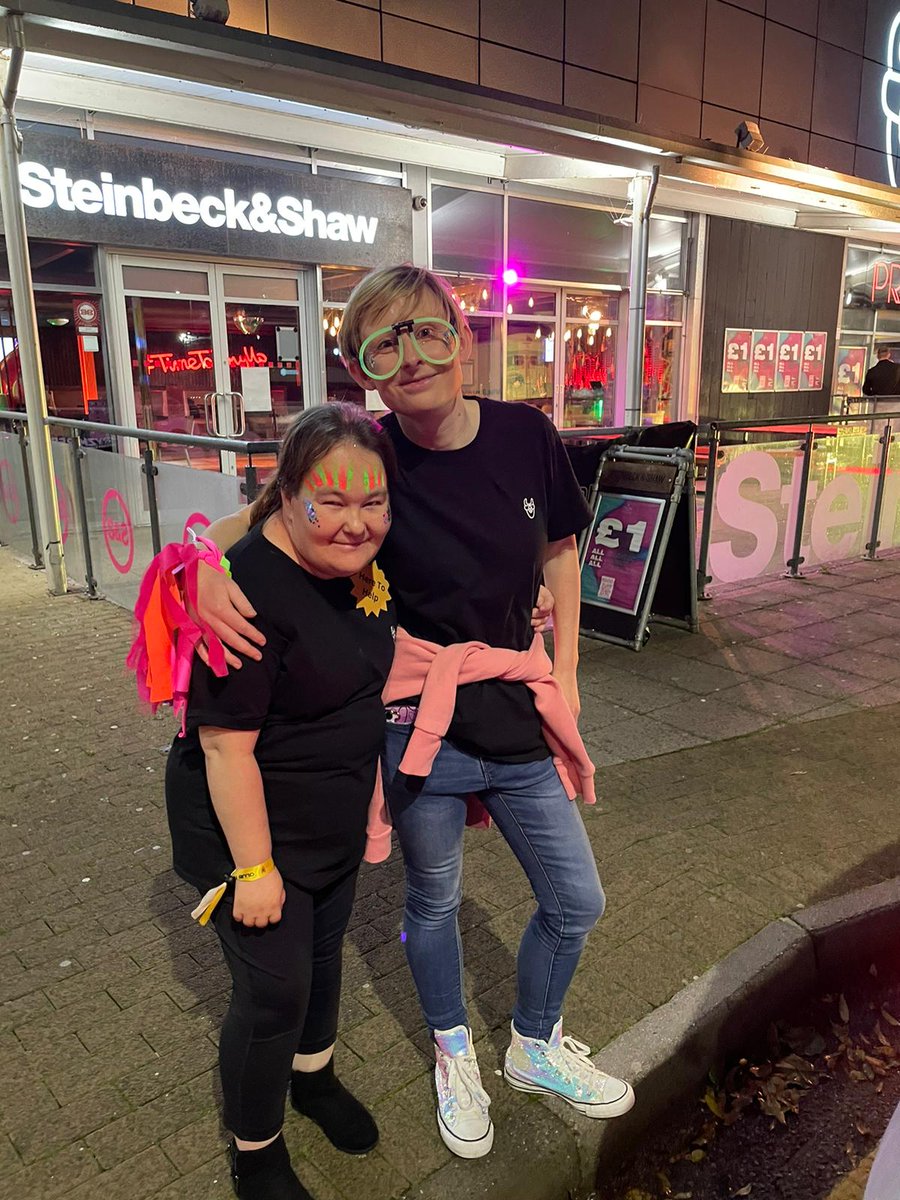<a href="/FunkyLlamaTRP/">Funky Llama</a> had a amazing time lastnight enjoy ever minute of seeing all the Acts and also having a good time with all my friends 😀🌈🦙