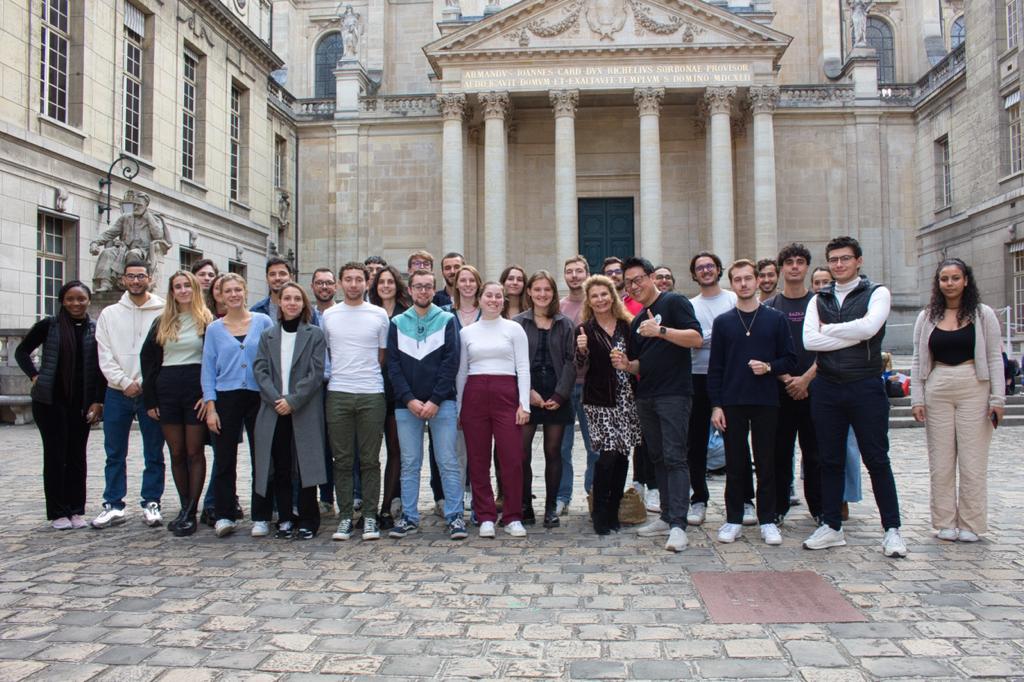 💡Comment transformer mes interventions en #Management de l’#Innovation à l’Université Paris 1 Panthéon #Sorbonne en moments d’une grande intensité pour mes étudiants ? 

En leur permettant de rencontrer des #Innovateurs hors norme  comme Jacky Z. Chang, CEO #ParisFashionShops 🚀
