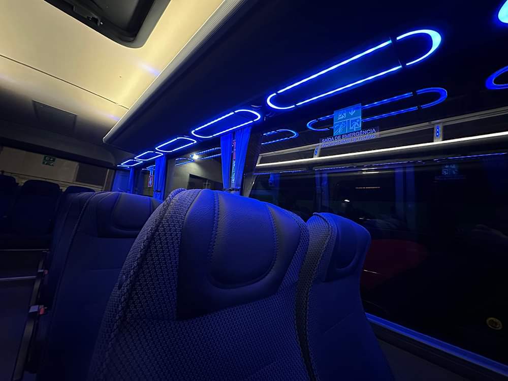 gilsanbus's tweet photo. ¡Estamos emocionados de anunciar la última adquisición de GilsanBus! 🎉🚌 El versátil Isuzu se ha unido a nuestra flota, marcando el comienzo de una nueva era en nuestros servicios de transporte. 💪✨

#GilsanBus #TransporteExcelente #Isuzu #Innovación #ServiciosEscolares https://t.co/tS7ZvOn0VQ