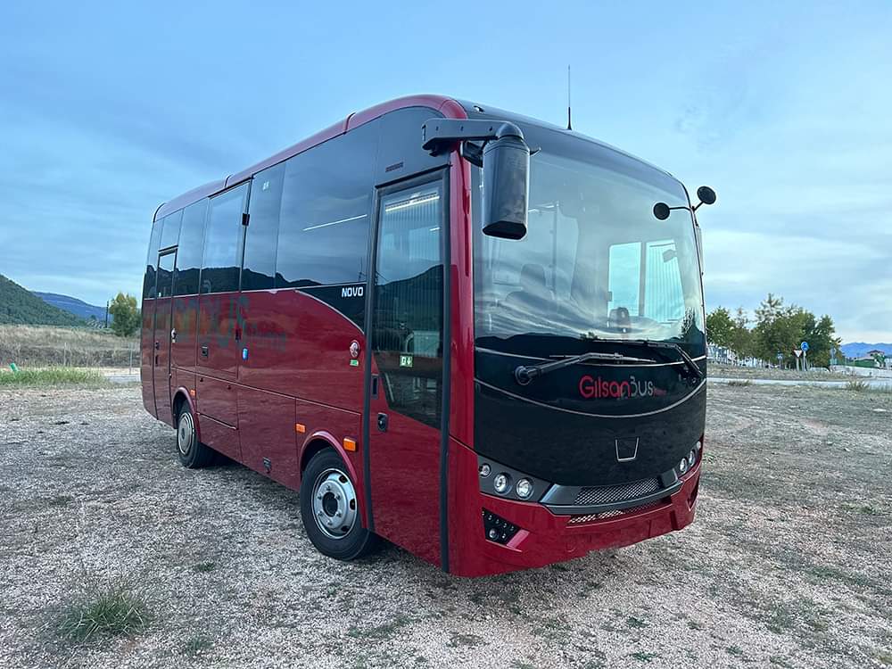gilsanbus's tweet photo. ¡Estamos emocionados de anunciar la última adquisición de GilsanBus! 🎉🚌 El versátil Isuzu se ha unido a nuestra flota, marcando el comienzo de una nueva era en nuestros servicios de transporte. 💪✨

#GilsanBus #TransporteExcelente #Isuzu #Innovación #ServiciosEscolares https://t.co/tS7ZvOn0VQ