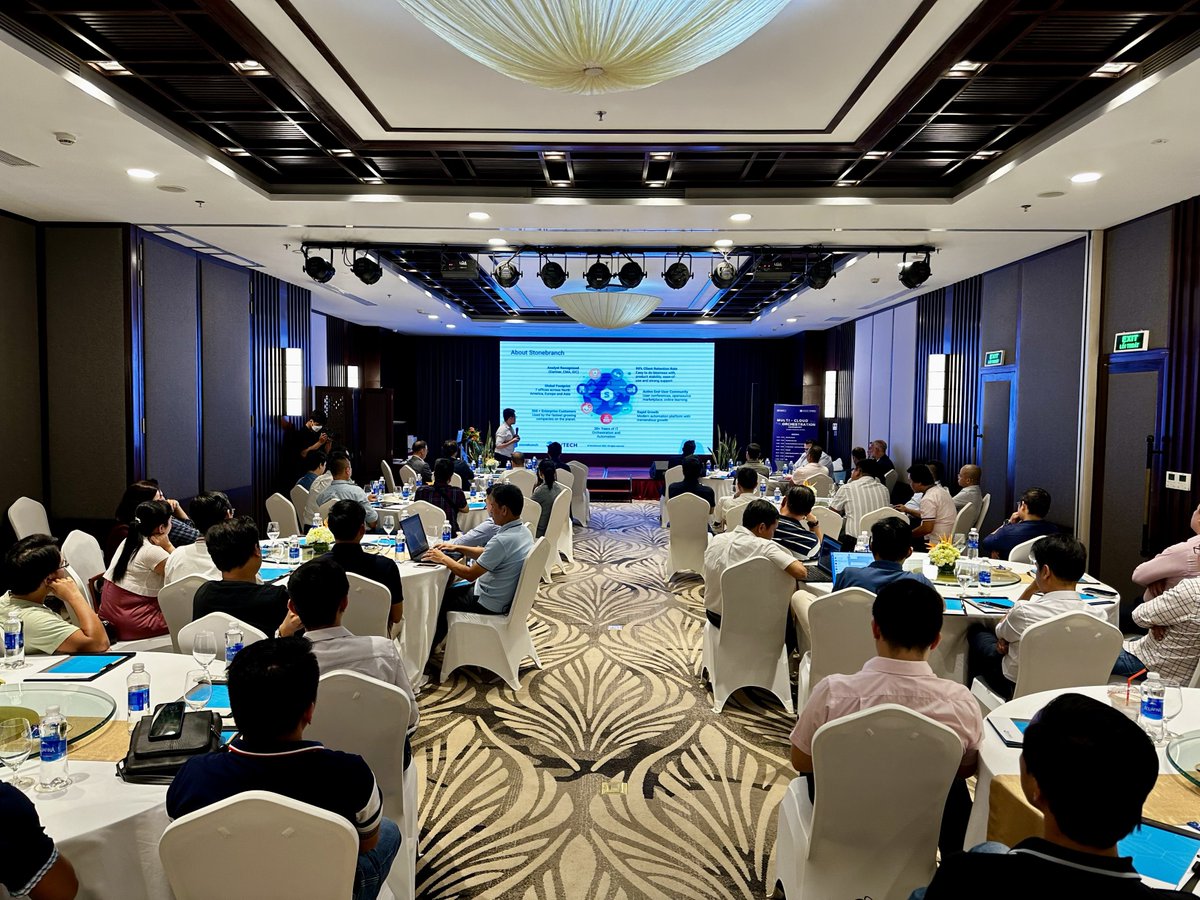 Stonebranch's tweet image. Last week, we joined the MULTI-CLOUD ORCHESTRATION Workshop Vietnam 2023 🌟🚀 Thanks to SVTECH for creating a dynamic space for networking, paving the way for future collaborations! 💎🤝 

#SVTECH #Stonebranch #TechWorkshop #Automation #Orchestration