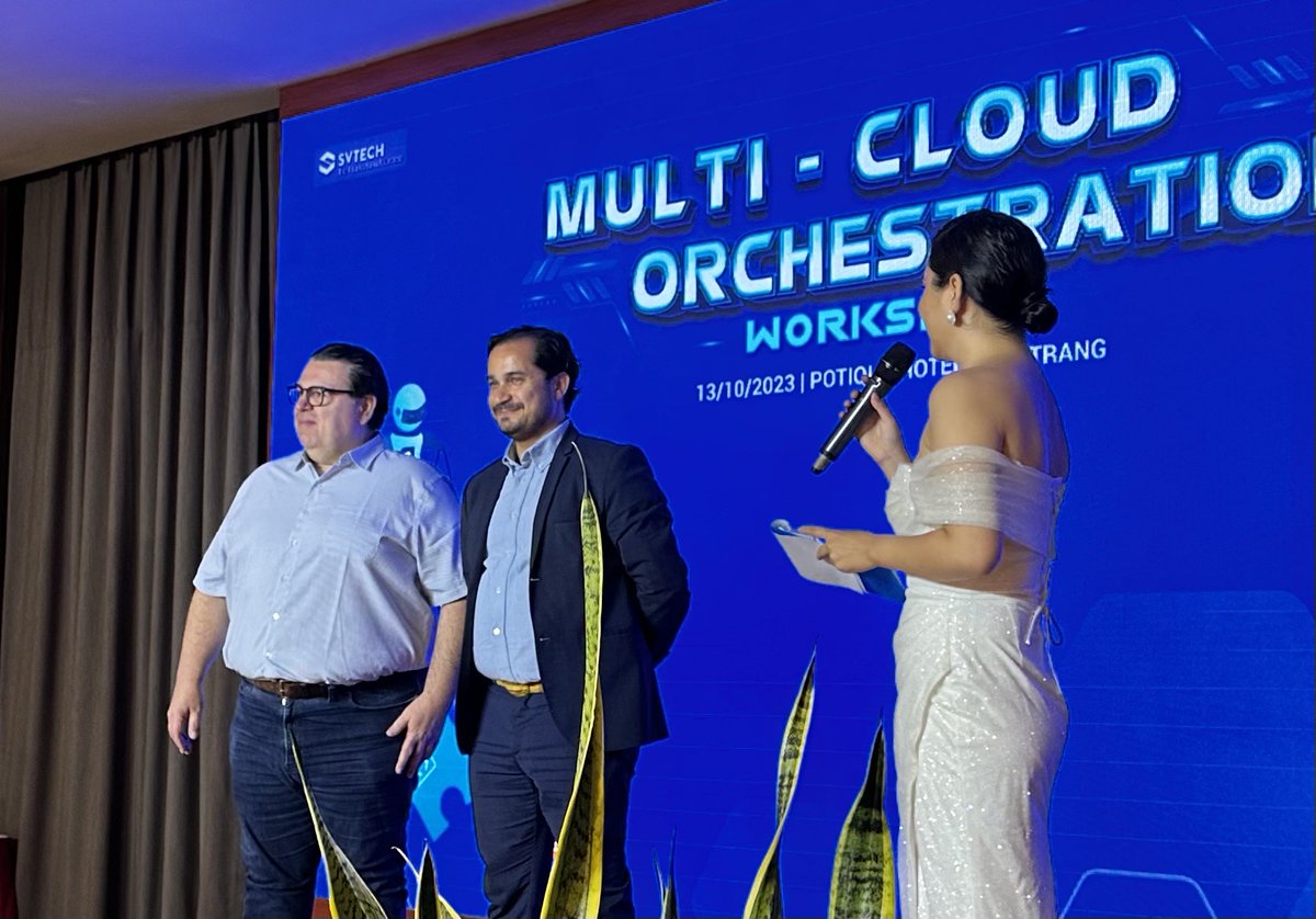 Stonebranch's tweet image. Last week, we joined the MULTI-CLOUD ORCHESTRATION Workshop Vietnam 2023 🌟🚀 Thanks to SVTECH for creating a dynamic space for networking, paving the way for future collaborations! 💎🤝 

#SVTECH #Stonebranch #TechWorkshop #Automation #Orchestration