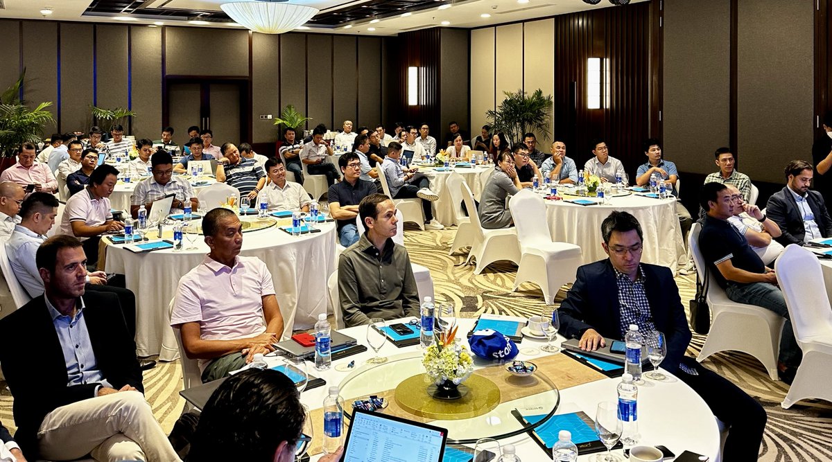 Stonebranch's tweet image. Last week, we joined the MULTI-CLOUD ORCHESTRATION Workshop Vietnam 2023 🌟🚀 Thanks to SVTECH for creating a dynamic space for networking, paving the way for future collaborations! 💎🤝 

#SVTECH #Stonebranch #TechWorkshop #Automation #Orchestration