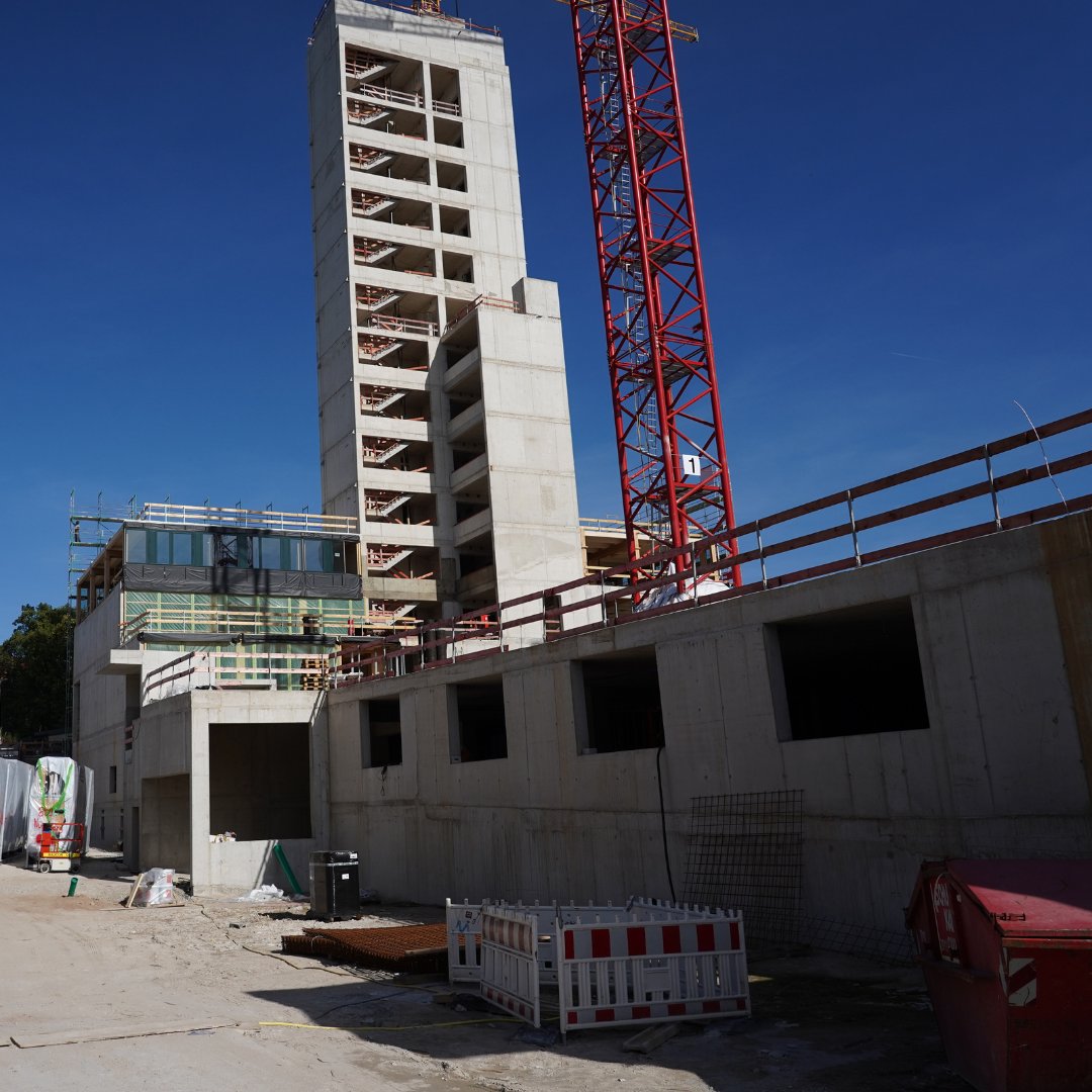 Auf unserer UmweltHaus-Baustelle geht es voran. 🏠 💚 
Fehlen ja quasi nur noch die Möbel. 😉

#UmweltHaus #UmweltBank #MeinGeldMachtGrün