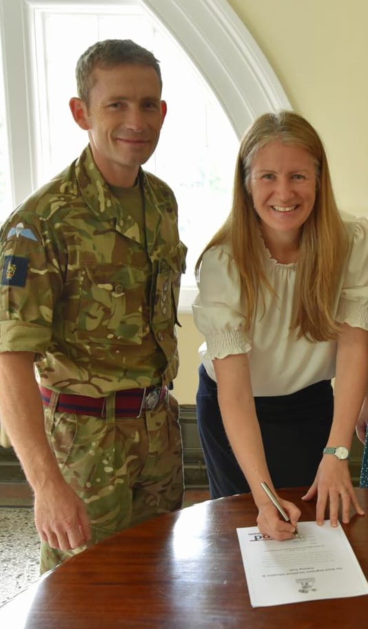RECPDUK's tweet photo. Our commitment to the #ArmedForcesCovenant has been officially registered, with 3 members of our team coming from the #RoyalEngineer Community. 

This has earned us the Defence Employer Recognition Scheme (ERS) Bronze Award — fantastic! 👏

#RECPD #Engineering #Career #Qualified https://t.co/WuIPZOZFbj