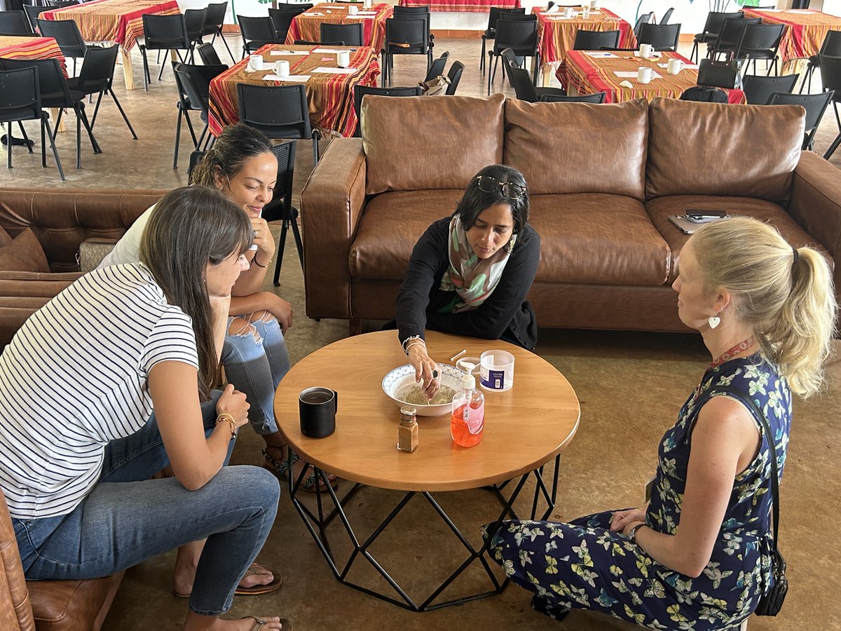 ISofUganda's tweet photo. This morning, our #ISUCommunity were challenged to hands-on problem solving activities π§©βΉοΈπ§ͺβ as part of our #ISUParentForum exploring the role of resilience, critical thinking and empathy for solution-focused learning.ππ½#EmotionalIntelligence #ISUConnects #ISULearns πΎ https://t.co/L2n6NkZAGG