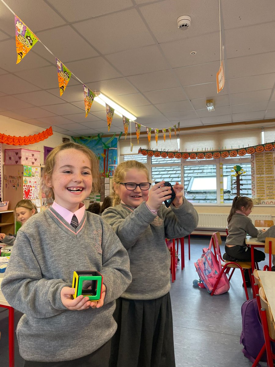 TogherGirls's tweet photo. Ms.Crowley's 2nd @TogherGirls have been exploring 3D shapes during @mathsweek and their creations are a feat of engineering.
Sàr mhaith a dhaltaì👏
@PdstStem @cork_cesc #mathsforfun #stations #spaceandshape #3D #togher https://t.co/BuHXPVoh9W