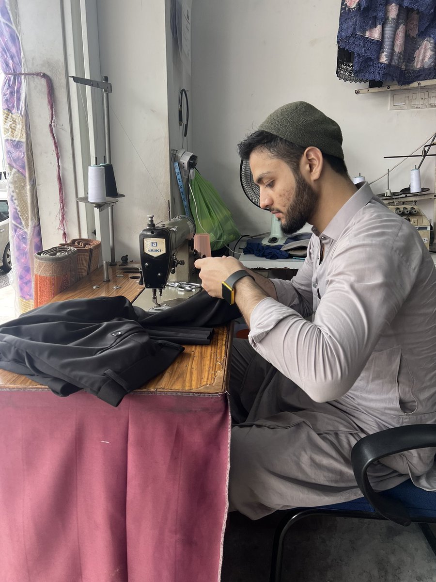 haikalgorgeous's tweet photo. Baru nak tegur, PU Riz apa khabar? Eh rupanya orang lain. 🤭 https://t.co/0SmUF39sKB