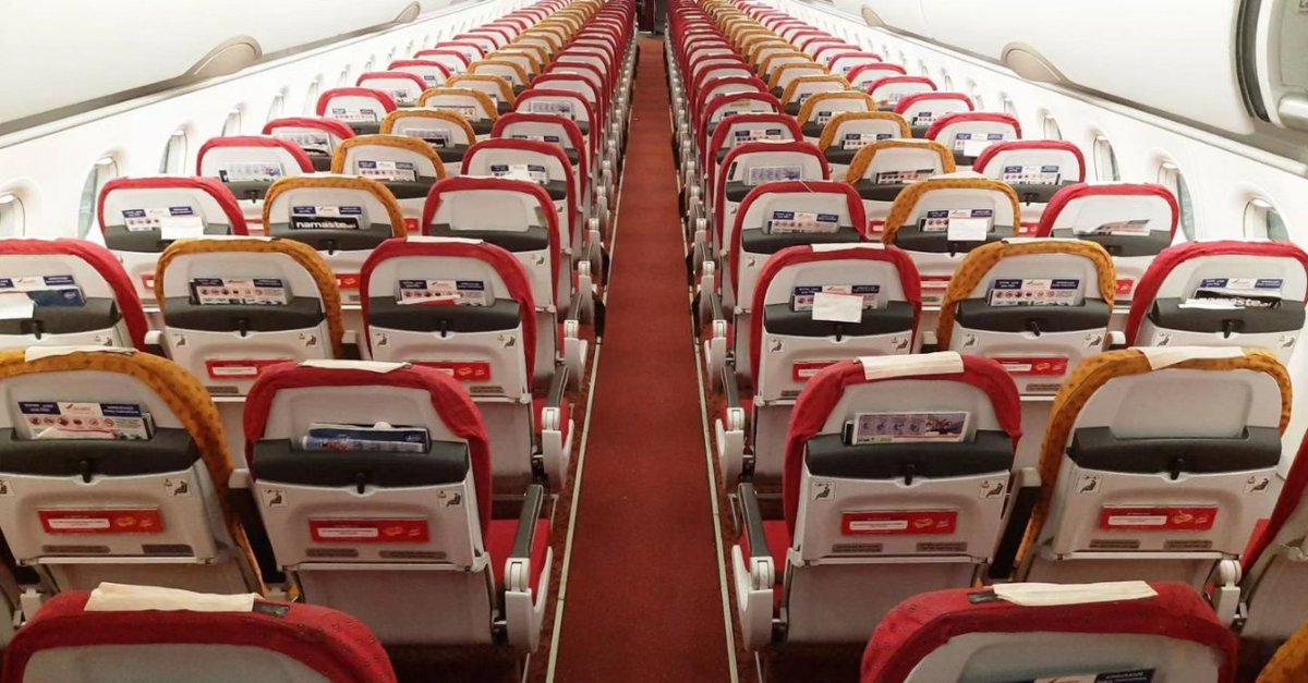 Atin_OOH's tweet photo. India's favorite social network!!
A Cup of Brooke Bond Red Label Hot Chai.
#ATasteOfTogetherness
#IndiasFavoriteSocialNetwork
#AtinOOH #RedLabelChai #AirIndia
#SeatbackDevices https://t.co/Dt2O38t0RC