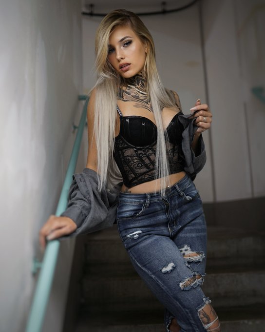 ❤️ gestern paar Bilder gemacht 🥰 &mdash;&mdash;&mdash;&mdash;&mdash;&mdash;&mdash;&mdash;&mdash;&mdash;&mdash;&mdash;&mdash; #photography #model #portrait #photooftheday #photo #fashion<a href="/tag/photography"class="tags">#photography</a><a href="/tag/photoshoot"class="tags"><span>#photoshoot</span></a><a href="/tag/love"class="tags"><span>#love</span></a><a href="/tag/photooftheday"class="tags"><span>#photooftheday</span></a><a href="/tag/instagood"class="tags"><span>#instagood</span></a><a href="/tag/model"class="tags"><span>#model</span></a>