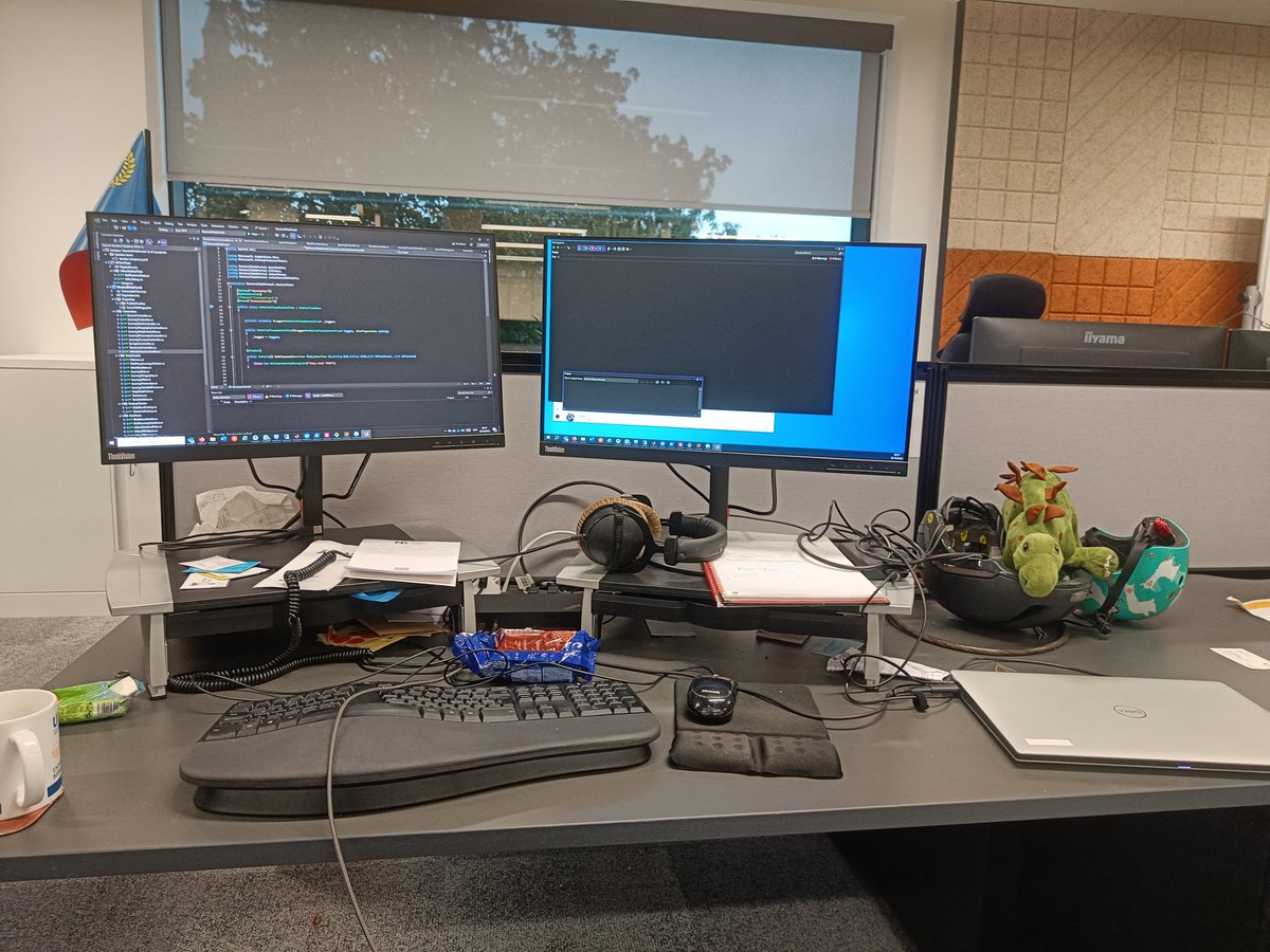 ModgeChris's tweet image. Sure you&apos;re cool, but are you toy dinosaur drying out on your desk cooi 😎