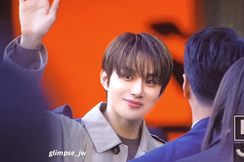 Glimpse_JW_'s tweet photo. 2023/10/20

#TodsHeritagexJUNGWOO
#TodsxJUNGWOO  
#TodsHeritage 
@Tods
#정우 #JUNGWOO #NCT https://t.co/hD8ShCHTMA