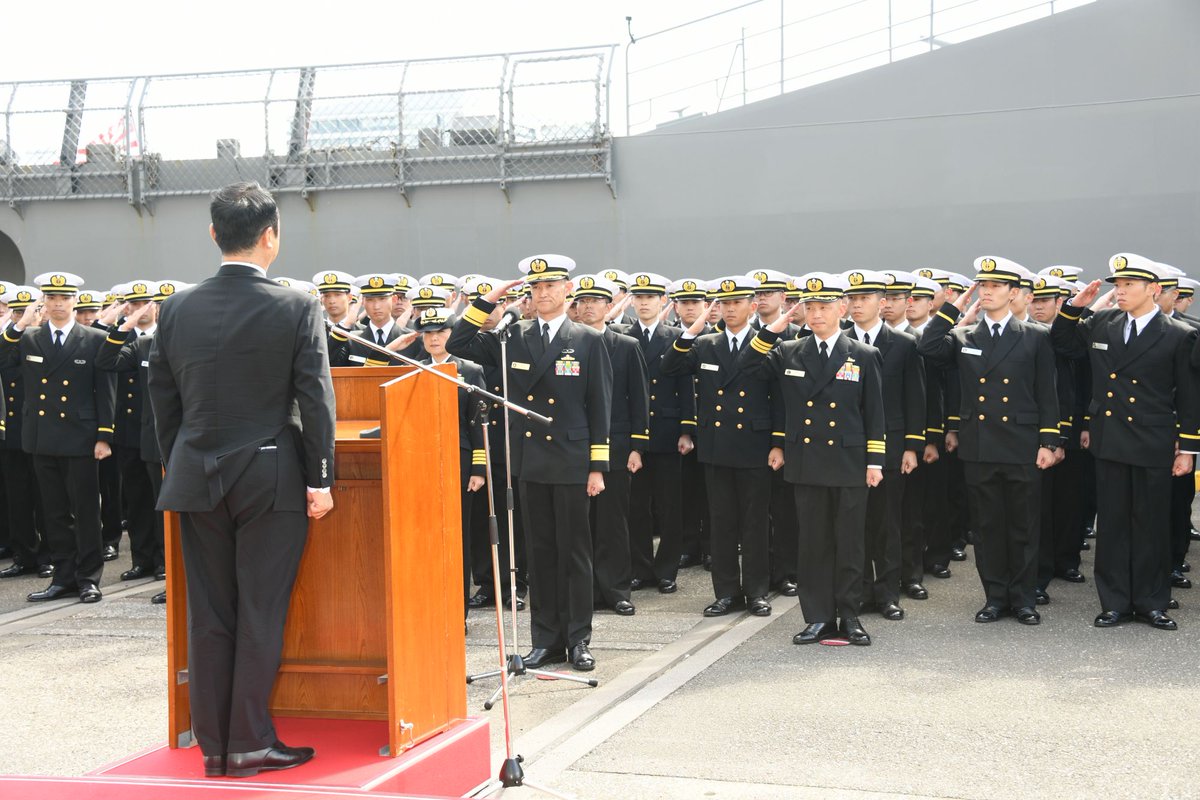 JMSDF_PAO's tweet image. 10月20日、令和5年度遠洋練習航海部隊が帰国しました。
今年5月に晴海を出港し、主要な国際海峡の航行や他国海軍との共同、親善訓練を実施しました。
これから実習幹部は、それぞれの任地に配属されて幹部自衛官としての第１歩を踏み出します。

@Jmsdf_tshq
#おかえり #成長 #練習艦隊