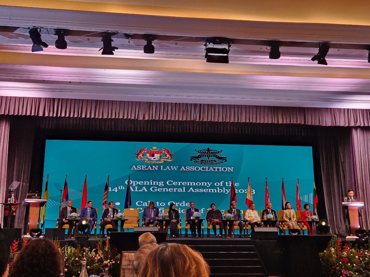 mahwengkwai's tweet image. Besides, to stay on top of developments in law, our lawyers engaged with influential personalities in the legal industry and networked with peers.  
#MWKA #ALA2023 #ASEANLaw
