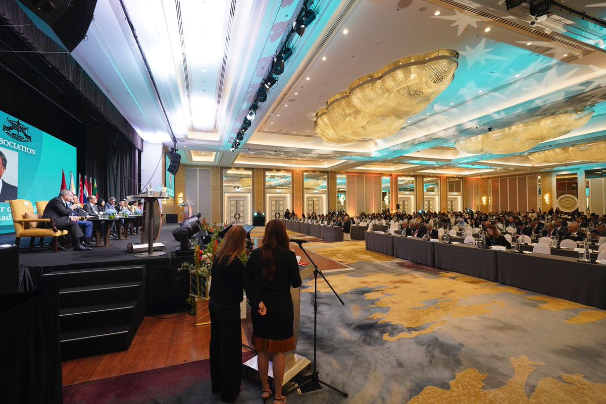 mahwengkwai's tweet image. Besides, to stay on top of developments in law, our lawyers engaged with influential personalities in the legal industry and networked with peers.  
#MWKA #ALA2023 #ASEANLaw