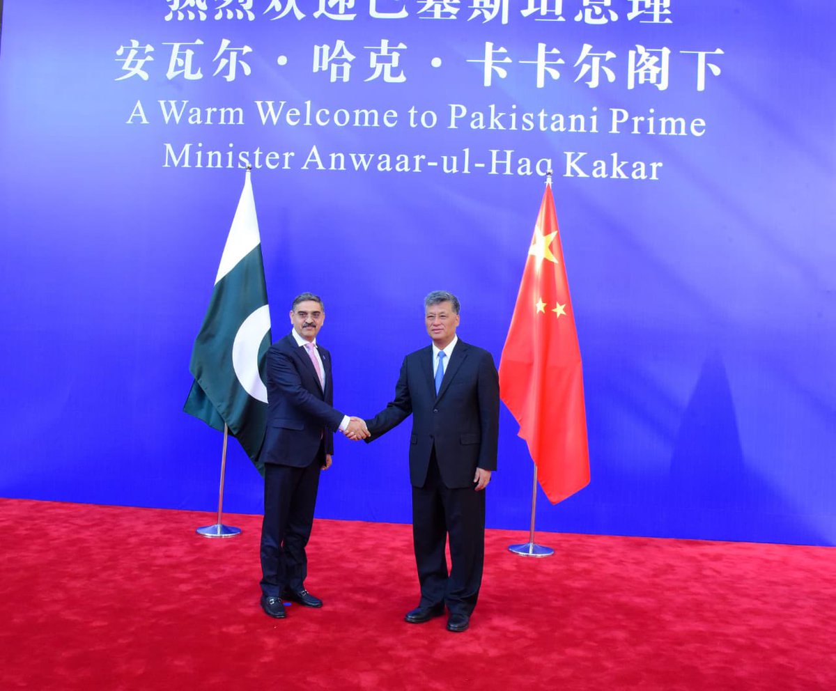 anwaar_kakar's tweet photo. Had a meeting with Member of Politburo of Central Committee of the Communist Party of China and Party Secretary Mr. Ma Xingrui in Urumqi, Xinjiang. Appreciate the efforts of Xinjiang Government in fostering development, economic prosperity and social harmony among diverse communities.