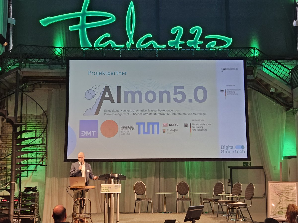 At the Digital GreenTech Conference in Karlsruhe, Daniel Czerwonka-Schröder presented our new research project AImon5.0 - Real-time monitoring of gravitational mass movements for critical infrastructure risk management with AI-assisted 3D metrology.

#AImon #BMBF #naturalhazards