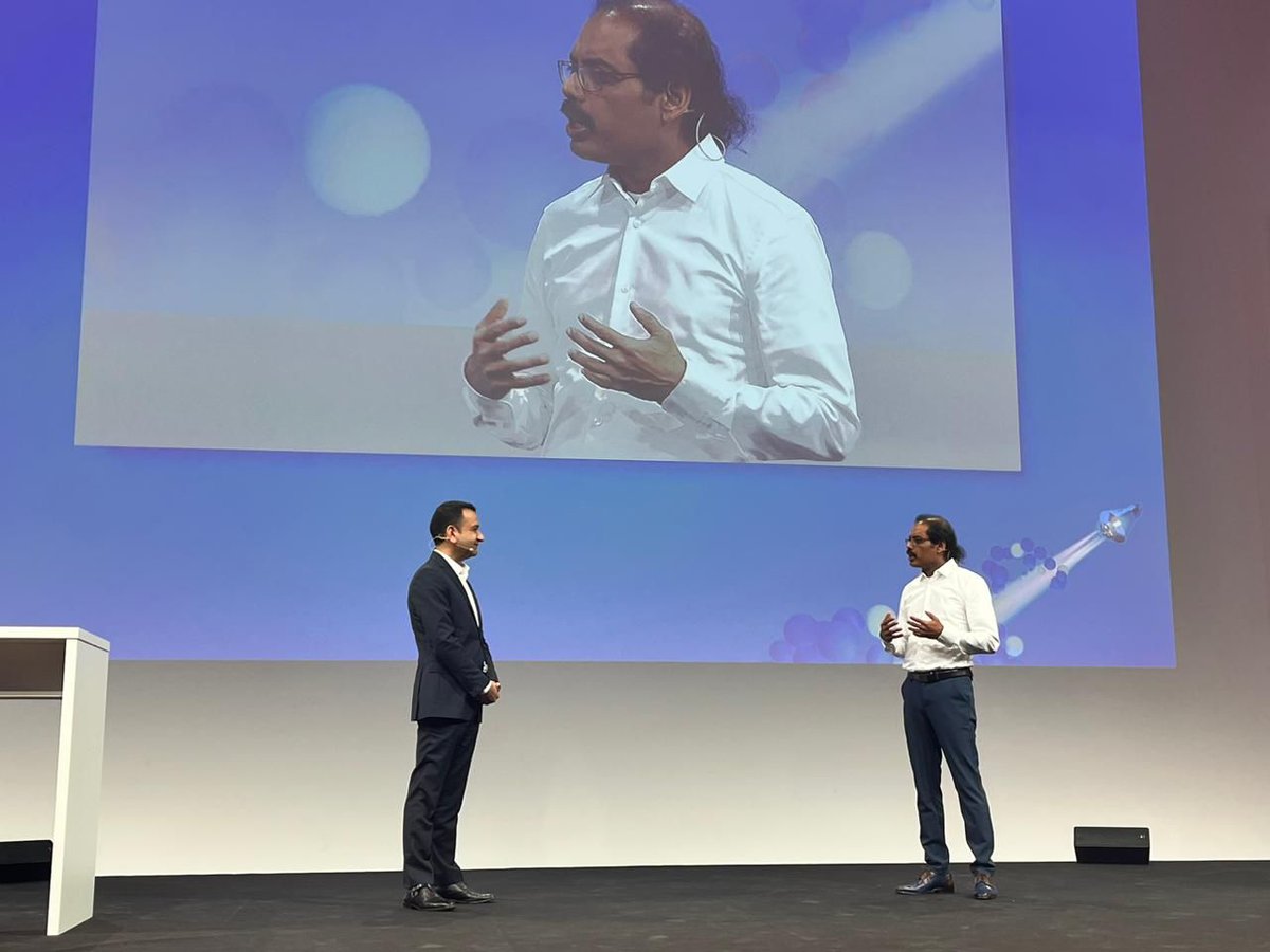 mohitjoshi74's tweet photo. The @tech_mahindra - @telefonica_de partnership is special. It is a journey marked by shared vision, values, and a relentless pursuit of excellence. We are collaborators in the truest sense, working hand in hand to chart new frontiers.

I wanted to extend my heartfelt thanks to @Mallikrao  for being a catalyst in driving telecom transformation and making us part of this remarkable event at Telefonica, a company that has consistently demonstrated its commitment to driving innovation and fostering collaboration within the telecom industry.

As Markus Haas put it, technology is the beating heart of the modern enterprise.