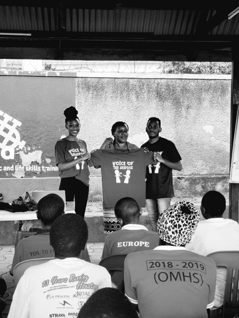 VOTH_100's tweet photo. The youth of kawempe will never forget the importance and ways of attaining financial discipline in our day to day lives.
As the week comes to and end let's endeavor to encourage investment and saving among the youth in the country.
#investandsave
#LiveByExample https://t.co/RYb31BiMie
