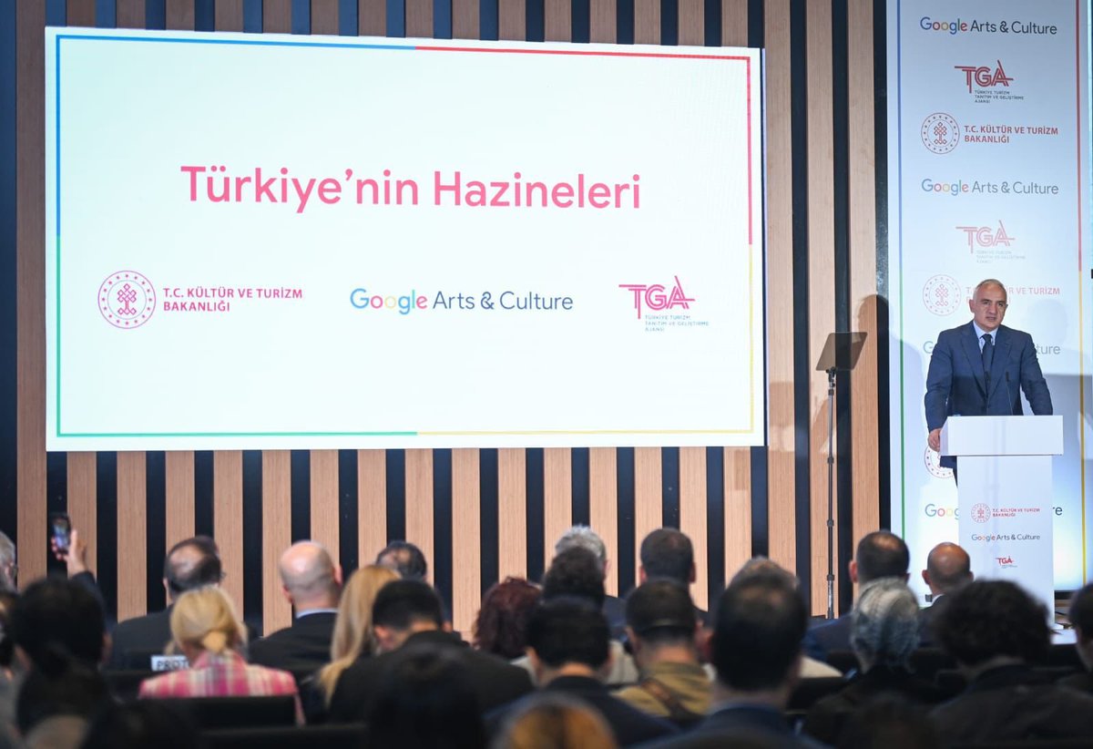MehmetNuriErsoy's tweet photo. Cumhuriyetimizin 100. yılında çok önemli bir projeyi daha hayata geçirdik.

Tarihimizin, kültürümüzün ve lezzetlerimizin büyüsünü tüm dünyaya tanıtarak ülkemizin marka değerini artıracak Google Arts and Culture Türkiye Platformu’nun tanıtımını gerçekleştirdik.

Platform ile zengin kültürel mirasımızı ve benzersiz mutfak kültürümüzü 70'ten fazla dijital hikâye, 20 müze ve ören yeri ve 10 videodan oluşan bir seriyle interaktif olarak bugün itibarıyla kullanıcılarla buluşturuyoruz.

Bu eşsiz projede emeği geçen herkese, özellikle Google Arts and Culture ekibi ve Google Türkiye'ye, Bettany Hughes’e katkıları, destekleri ve iş birlikleri için teşekkür ediyorum. Google Arts and Culture Türkiye Platformu’nun ülkemize hayırlı olmasını diliyorum.
#GoogleArtsCultureTR