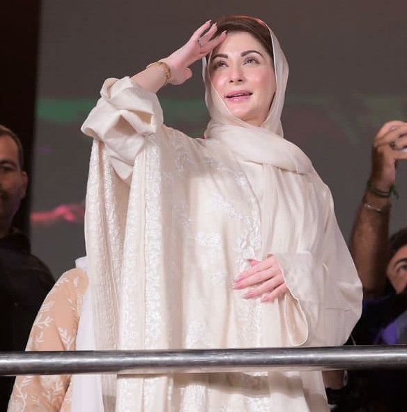 MMahfoo786's tweet image. #InshaAllah4thTimePM 
#پھر_سے_نواز_شریف
انشاء اللہ کل 21 اکتوبر بروز ہفتہ قائد محترم میاں محمد نواز شریف کا فقید المثال استقبال کریں گے میرا عشق نواز شریف میری جان نواز شریف میرا دل نواز شریف میرا جگر نواز شریف
@MaryamNSharif @Shamylaroy 
@hinaparvezbutt @Saba5670 
@Beeper9999