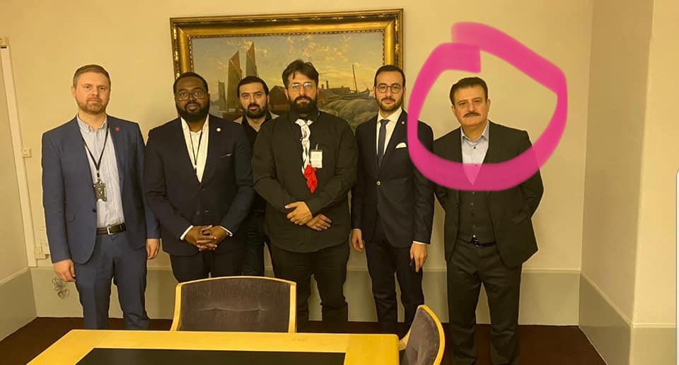 susannasilfver's tweet photo. Nytt exempel på hur Socialdemokraternas Jamal El-Haj ”ägnat hela sitt politiska liv åt att kämpa mot Hamas”. Här poserar han år 2019 med företrädare för DFLP, som deltog i Hamas senaste attacker där israeler avrättades, kidnappades och våldtogs. 

Det förtjänar att uppmärksammas. https://t.co/VKsGlIRHw1