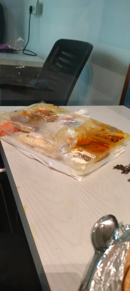 The limit of disguise. Again #swiggy through shitty food and not replying nor refunding.