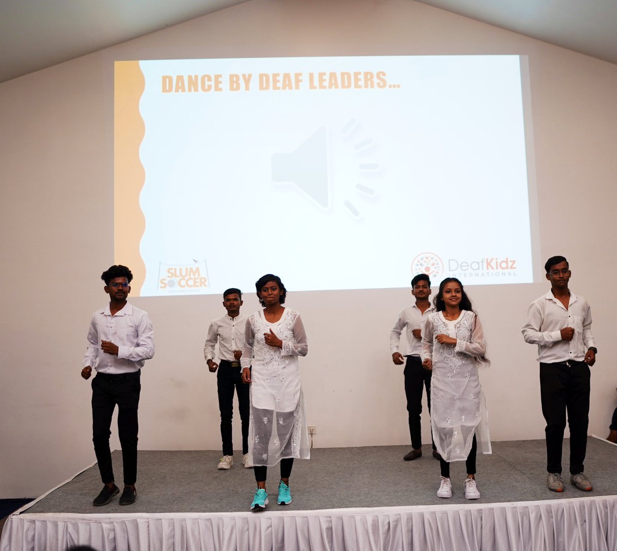 slumsoccer's tweet photo. Celebrating 4 inspiring years of the DeafKidz Goal! project in #Nagpur, &amp; the incredible milestones achieved by our #deaf participants,leaders, &amp; coaches. The event showcased ambition &amp; future plans for the deaf community. Huge thanks to @DeafKidzIntl &amp; @comicrelief 😊🤝 https://t.co/OOXaQprndU