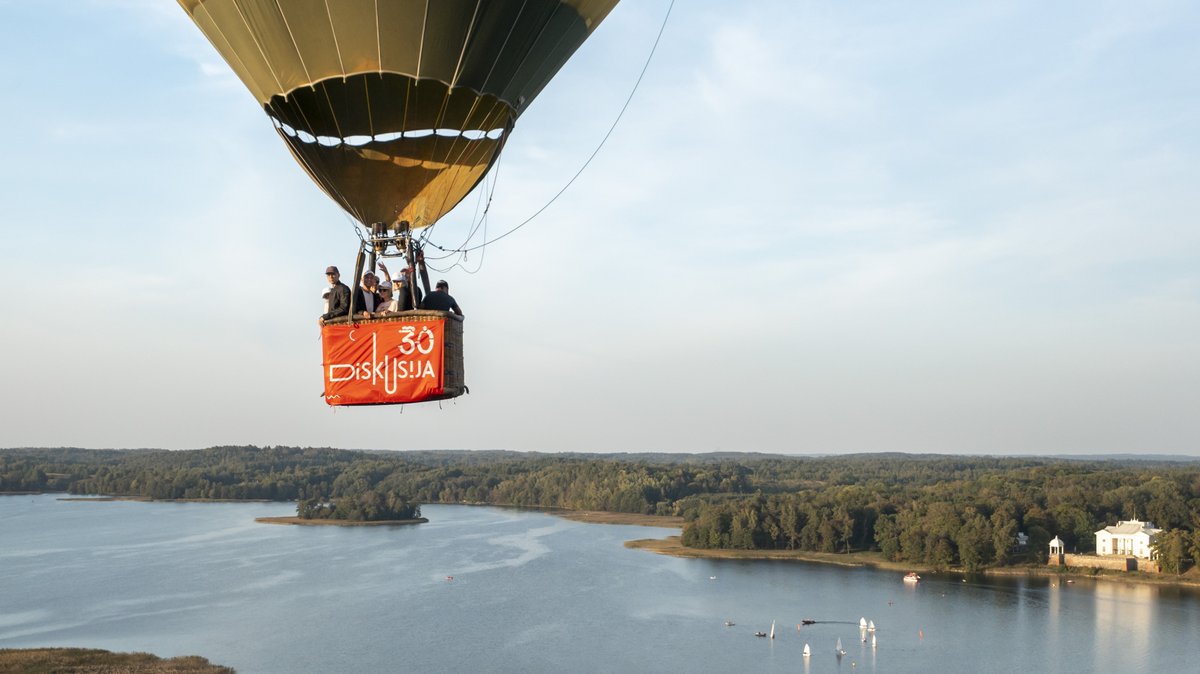 This year marks an important milestone for Diskusija: our 30th birthday! We decided to start celebrating this milestone in a hot air balloon and enjoy a moment of togetherness, taking in the scenery of our beautiful country
Happy #anniversary <a href="/Diskusija_Trans/">Diskusija_TranslationCompany</a>